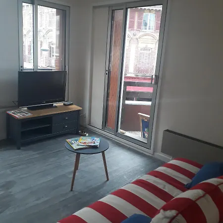 Apartment De 35 M2,avec Terrasse Et Vue Sur La Mer